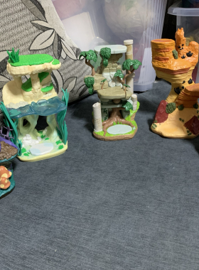 正版散货神奇宝贝宠物小精灵宝可梦森林树桩场景手办木桩皮卡丘