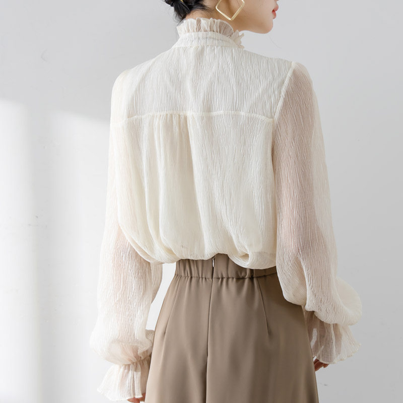 2024秋季复古法式宫廷木耳立领蕾丝杏色衬衫女喇叭袖别致上衣,淘宝优惠券,粉丝福利购,淘宝优惠卷