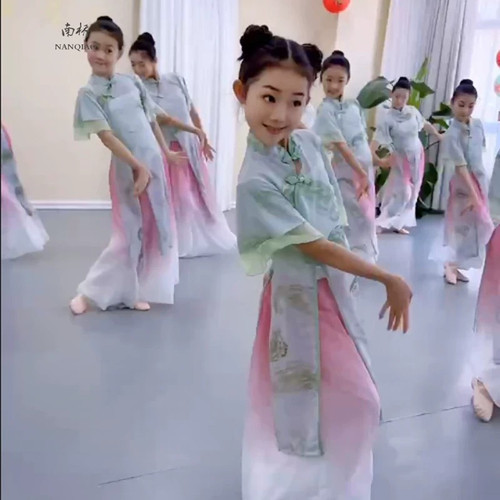 儿童古典舞演出服城外小月亮舞蹈服小月儿同款旗袍纱衣中国风服装 - 图2
