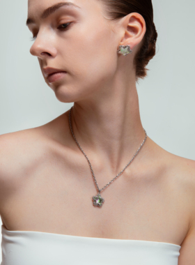 TWENTYONEAUGUST韩国原创设计白色琉璃星星项链个性甜酷项链