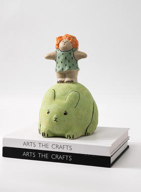 现代简约样板间儿童房绿色卡通人物摆件雕塑桌面家居装饰品饰品