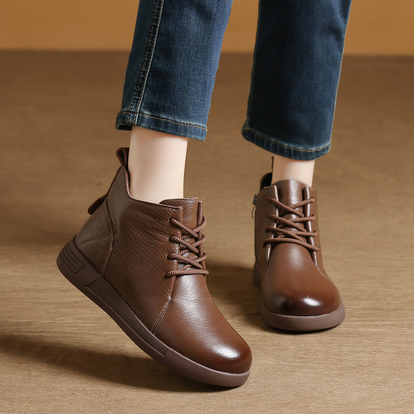 头层牛皮加绒马丁靴女2025新款秋冬英伦风保暖小棉靴女冬百搭短靴 - 图1