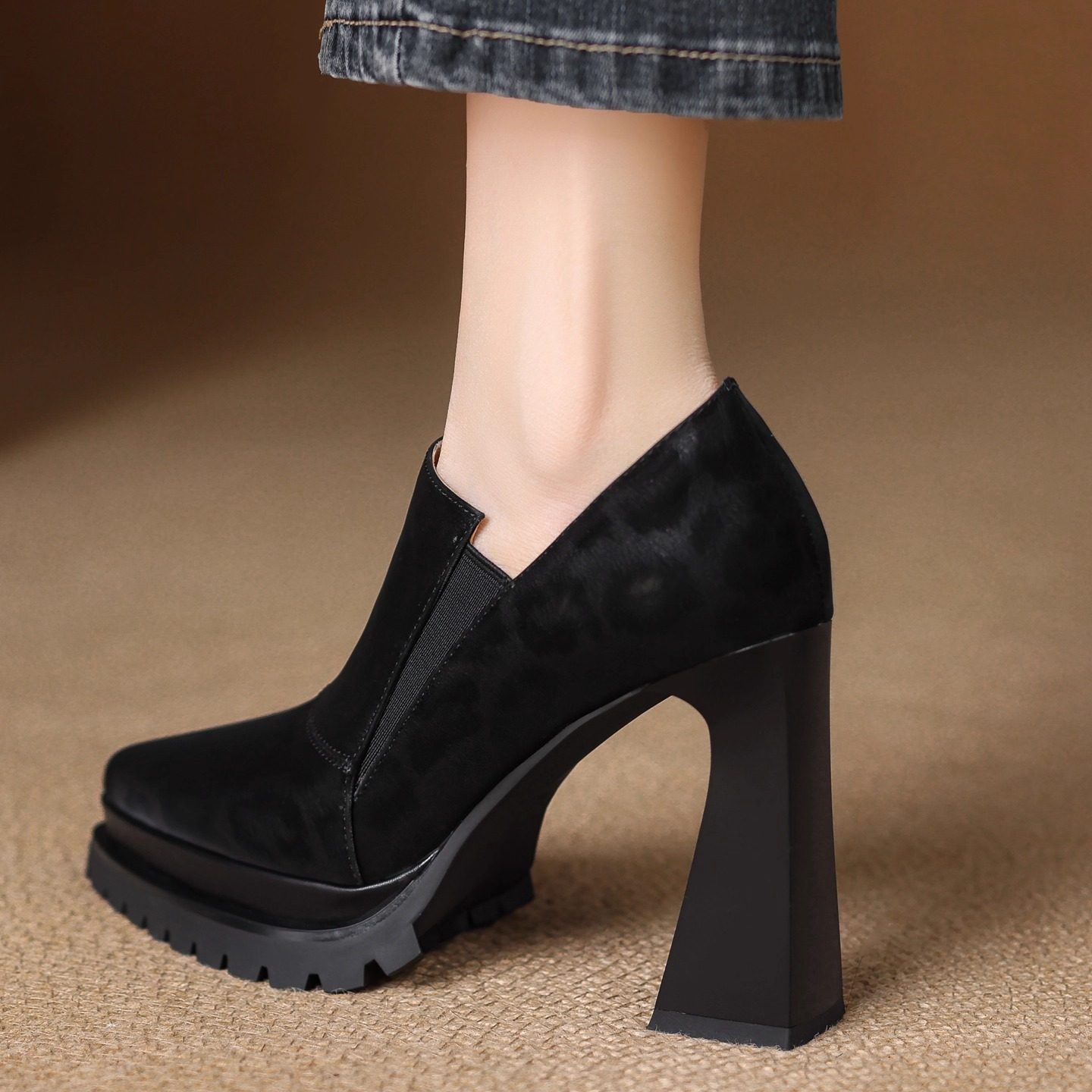 10.5cm豹纹高跟鞋防水台真皮粗跟深口单鞋女尖头2025年秋冬新款,淘宝优惠券,粉丝福利购,淘宝优惠卷