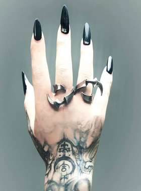 IIIMIII镀银异形爪钩戒指