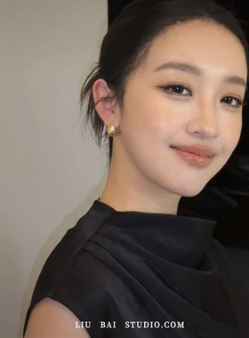 藤姐同款拉丝金属豆丁耳钉