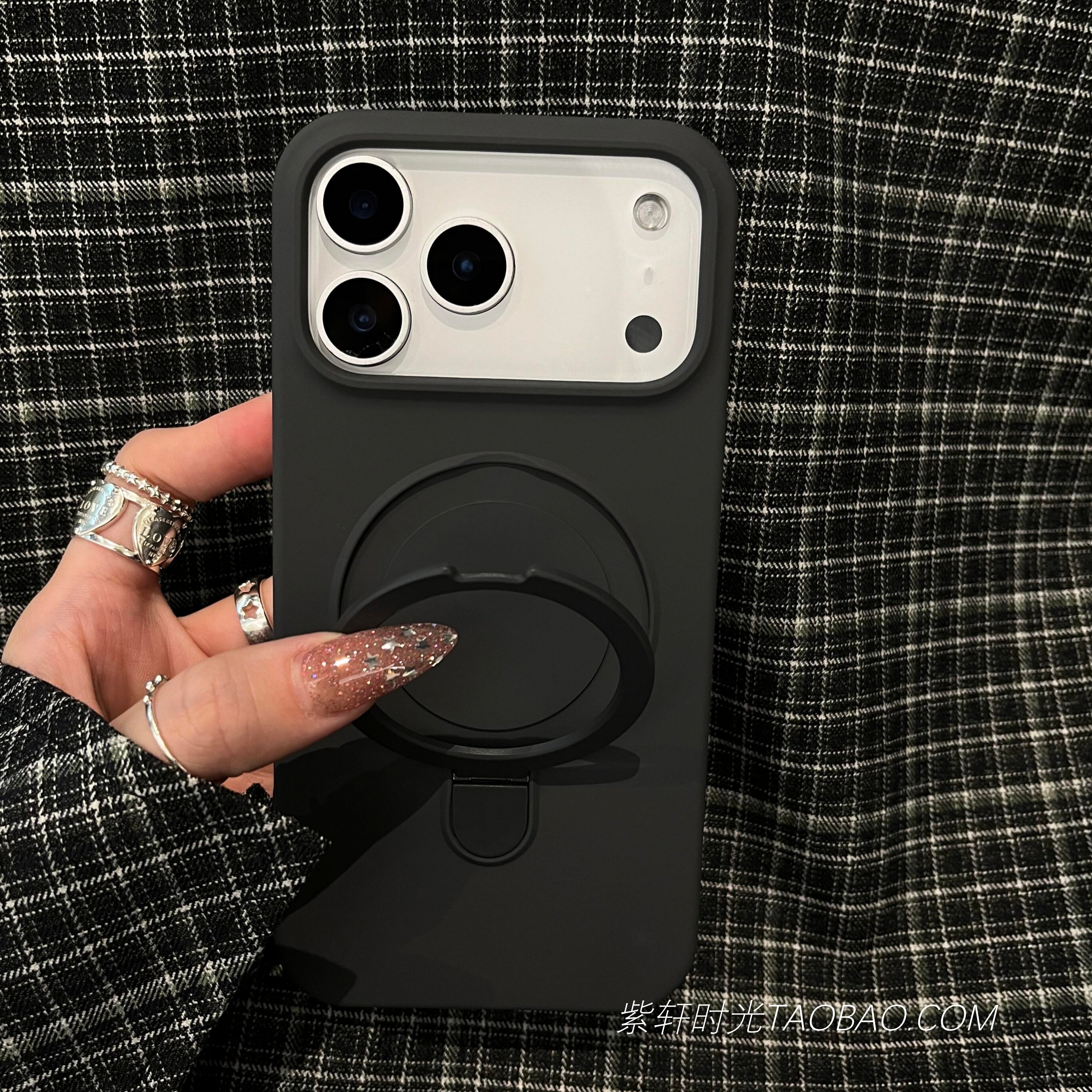 高级感纯黑色磁吸支点壳液态硅胶适用苹果17promax手机壳17pro全包边Air防摔iPhone16pro带支架15简约14男女,淘宝优惠券,粉丝福利购,淘宝优惠卷