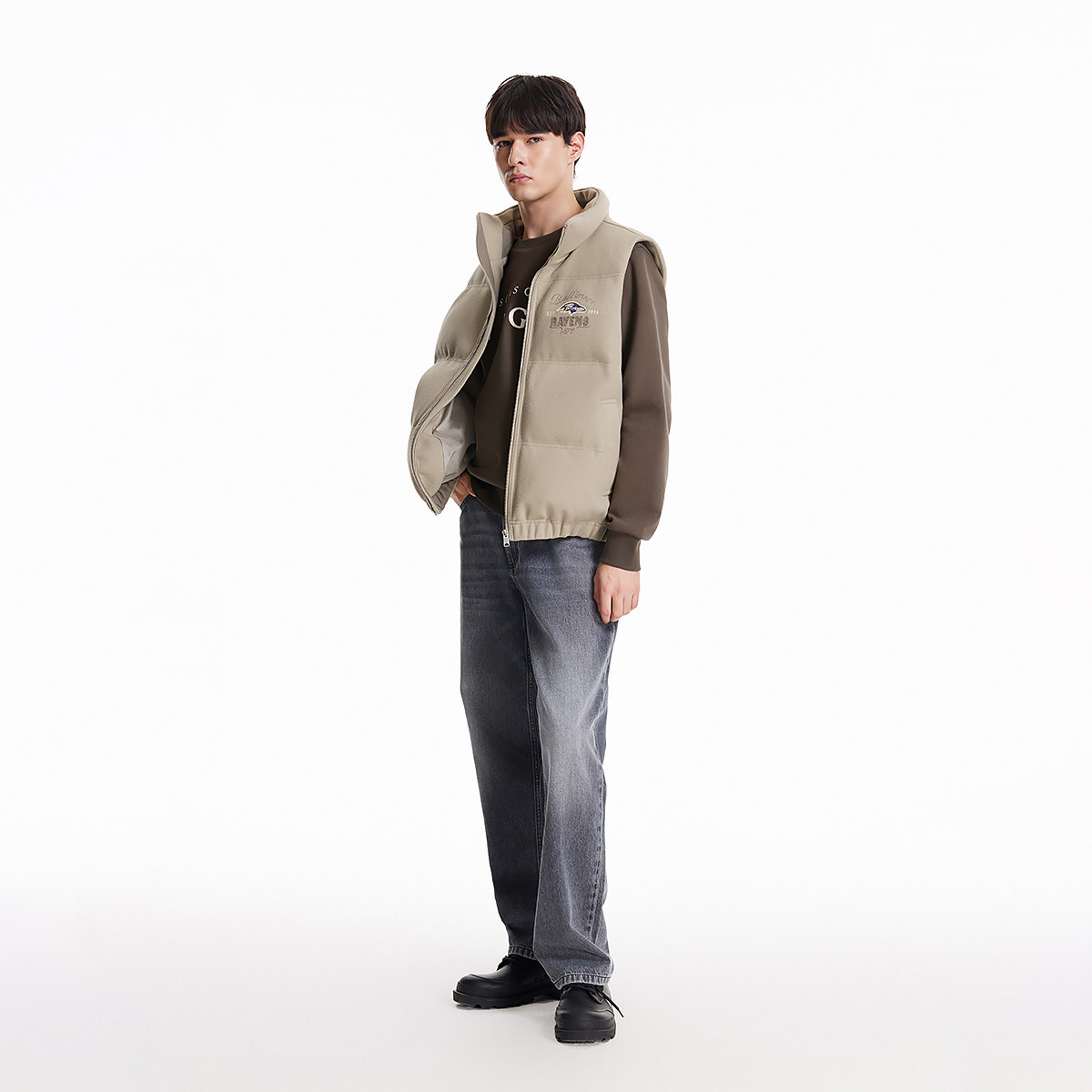 绫致SEASONHIGH冬季新款常规立领图案刺绣潮流羽绒马甲男款,淘宝优惠券,粉丝福利购,淘宝优惠卷