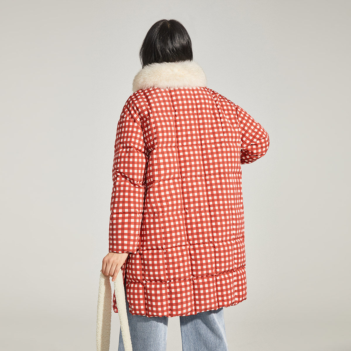 【反季】太平鸟大毛领中长款新款红白 太平鸟广仁羽绒服