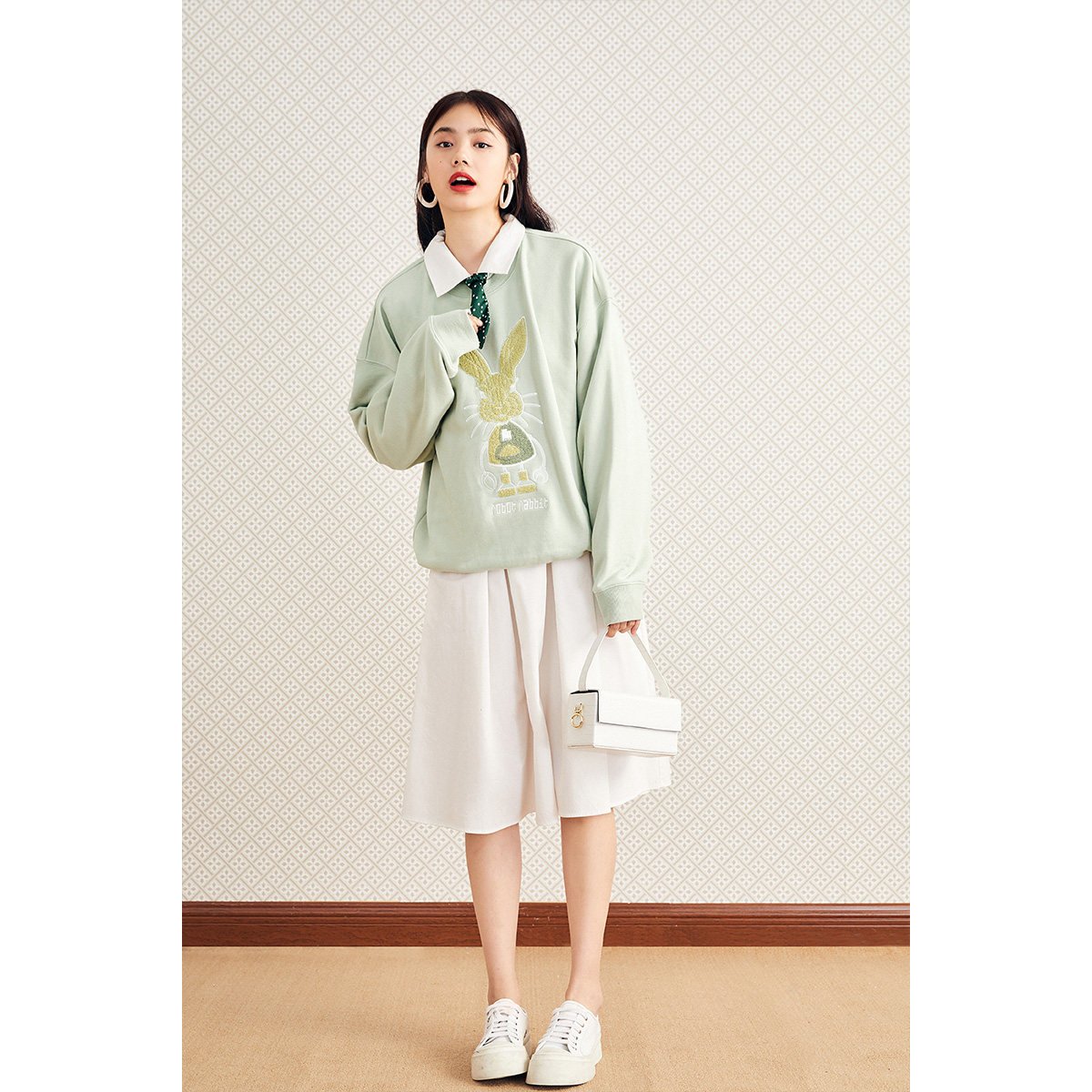 1太平鸟圆领宽松2020秋季新款卫衣 太平鸟喜之乐卫衣/绒衫