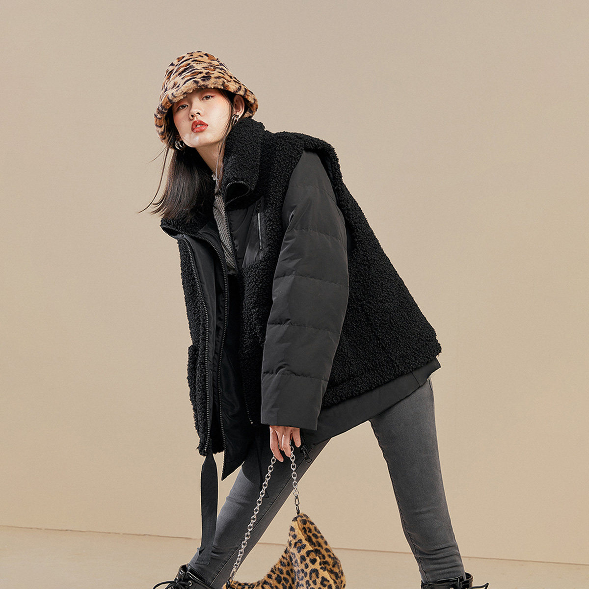 太平鸟假两件女2020新款宽松羽绒服 太平鸟羽绒服