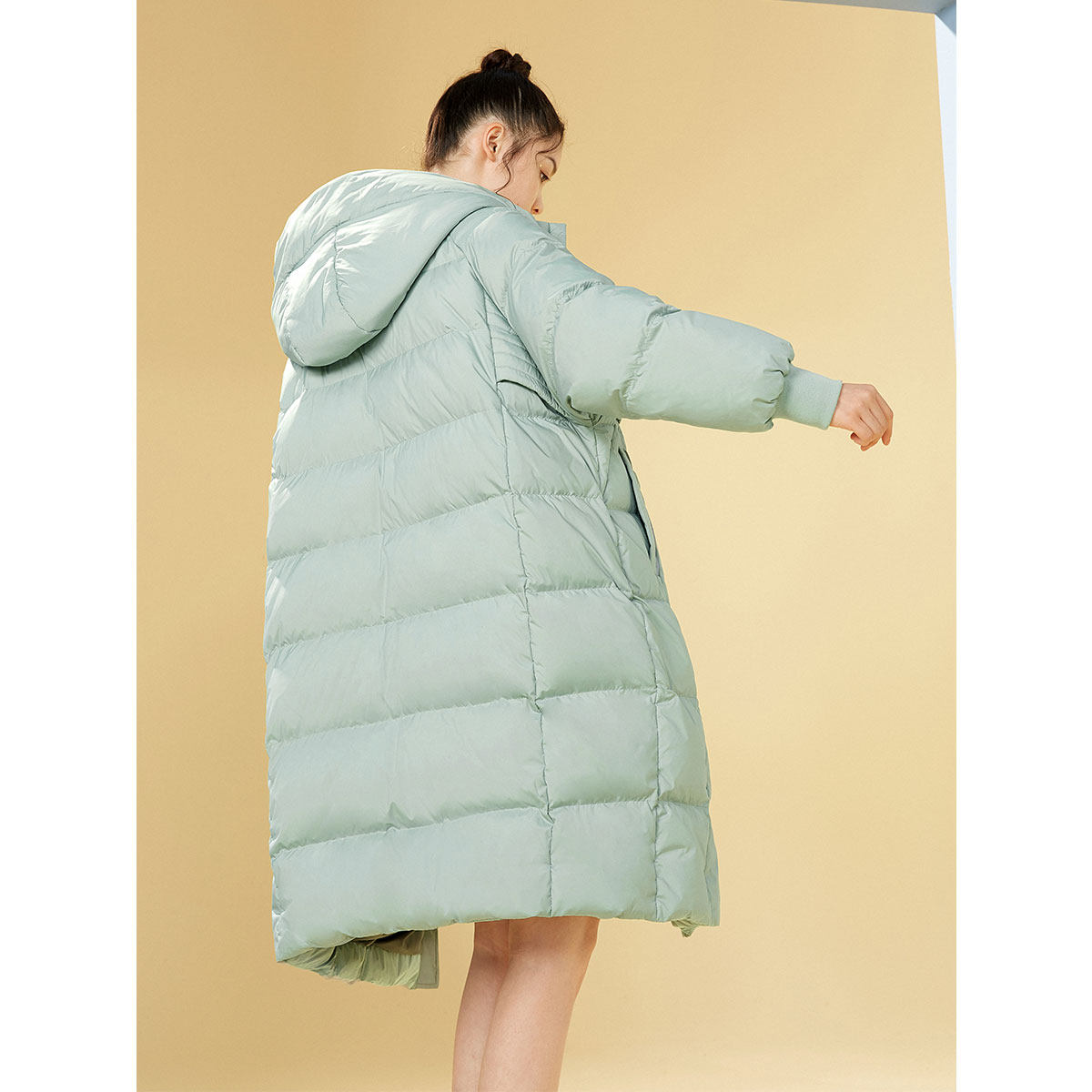 太平鸟2020新款中长款连帽长白鸭绒 太平鸟喜之乐羽绒服