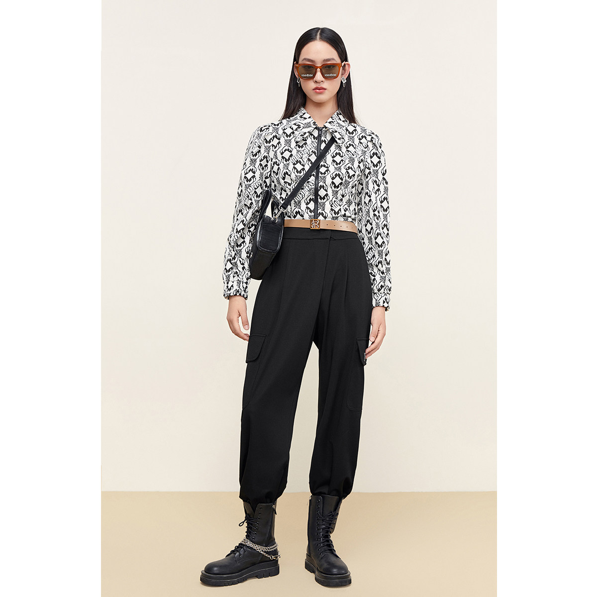 太平鸟黑色工装2021年秋季休闲裤 太平鸟广仁休闲裤