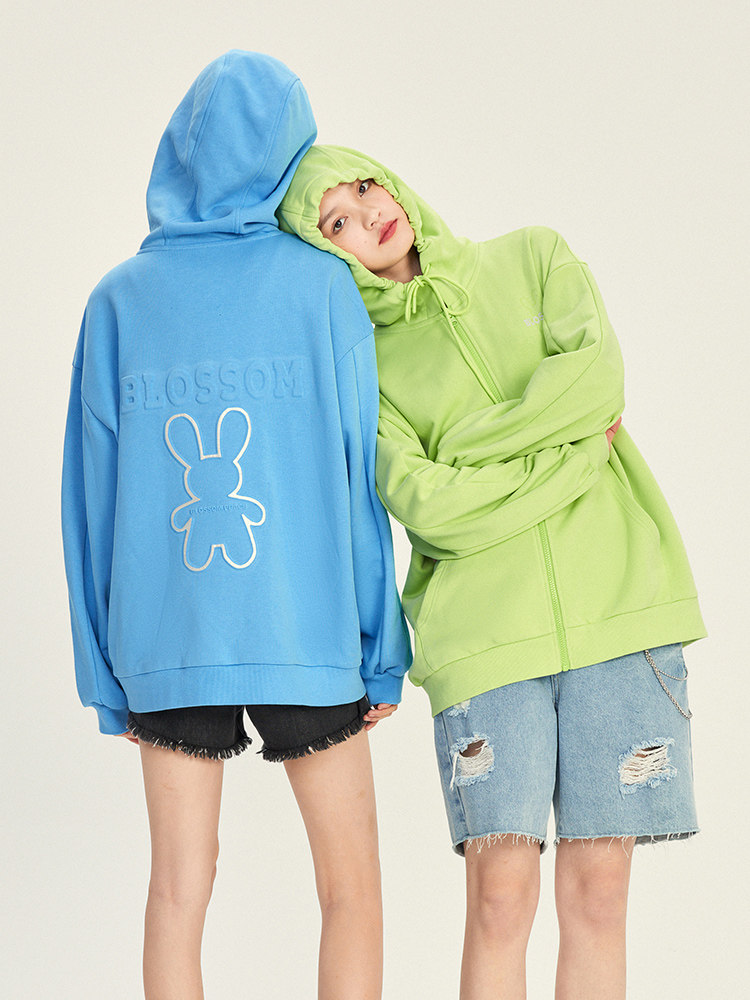 太平鸟彩虹兔子2022春季新款卫衣 太平鸟广仁卫衣/绒衫