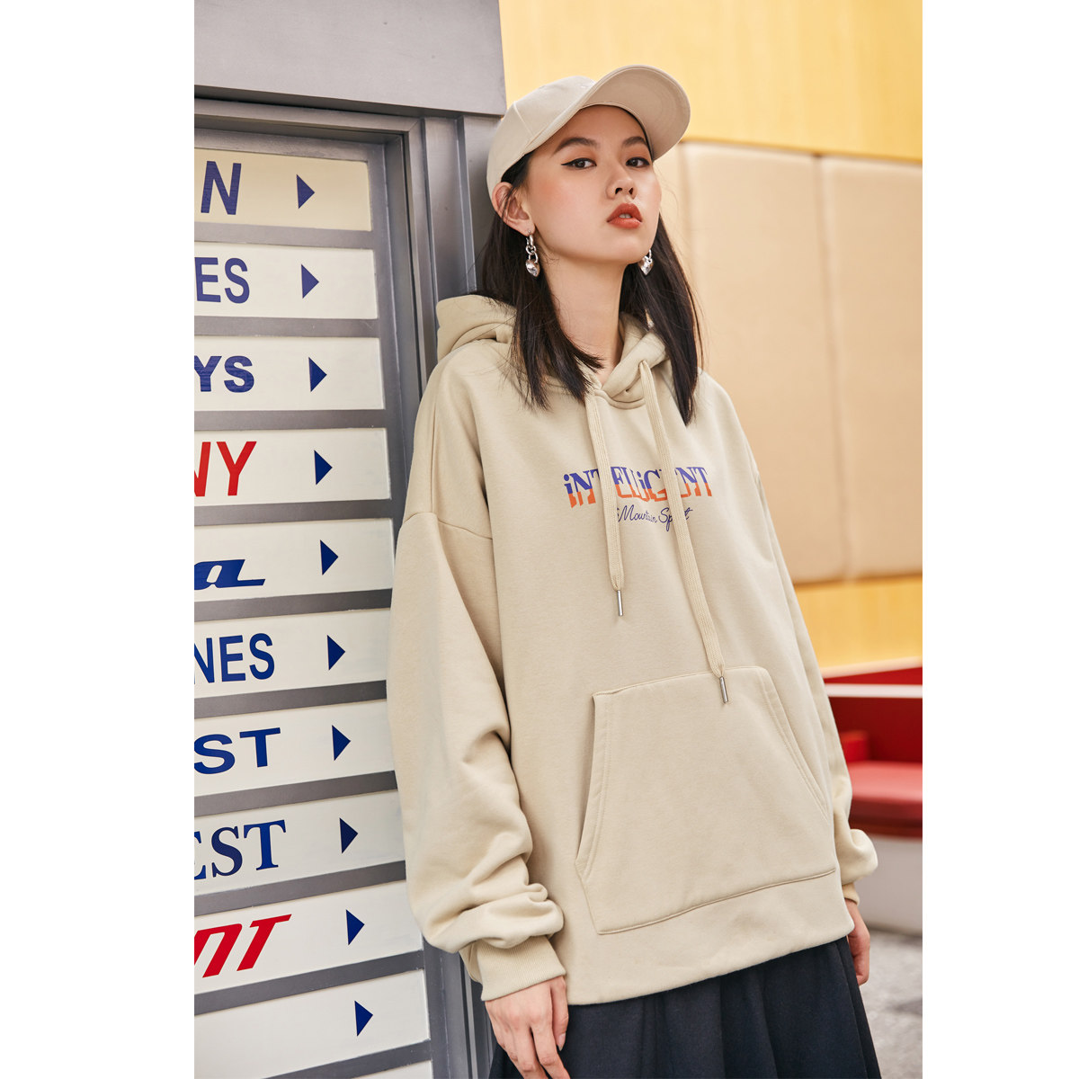 太平鸟连帽女慵懒风2020新款卫衣 太平鸟卫衣/绒衫