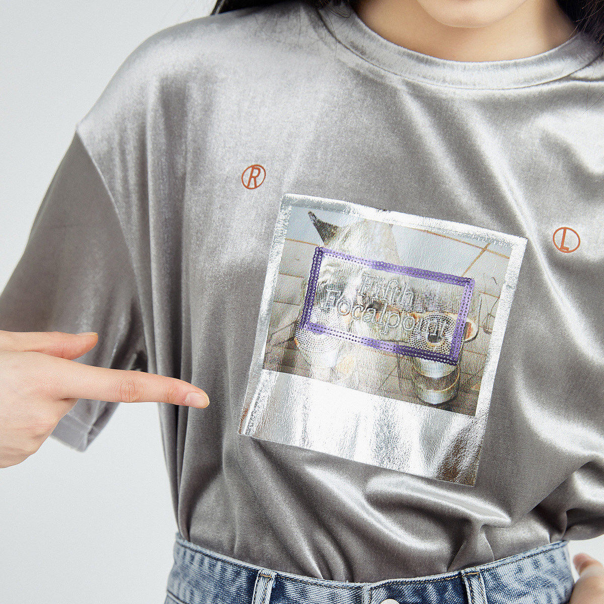 太平鸟丝绒针织衫2020秋季新款t恤 太平鸟喜之乐T恤