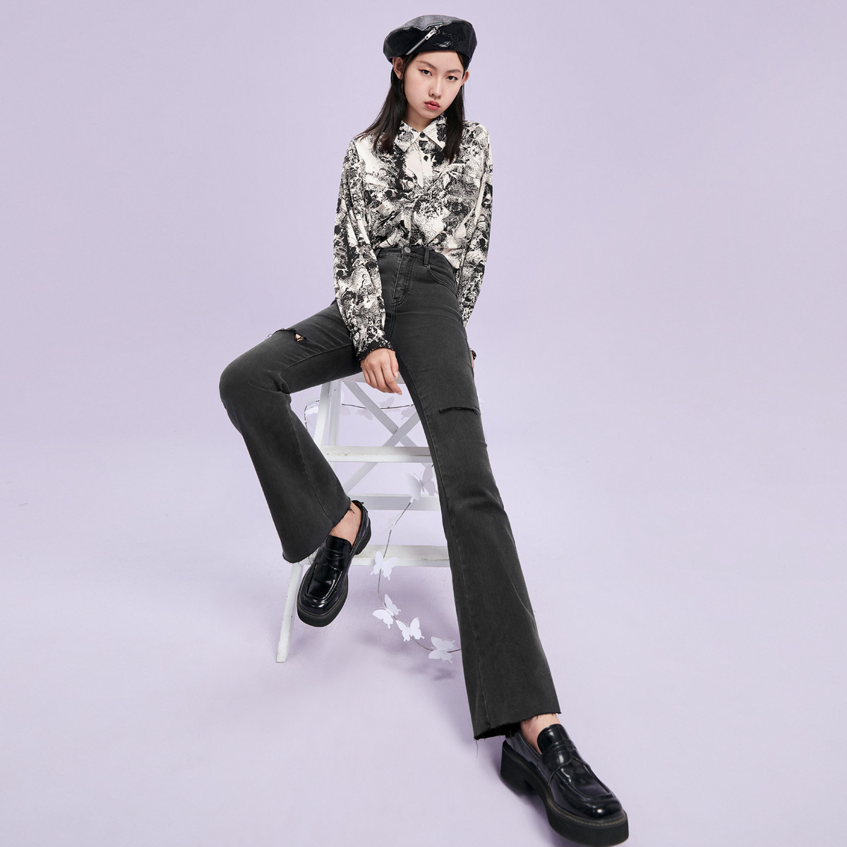 太平鸟高腰微喇裤2020秋季牛仔裤 太平鸟普埃拉牛仔裤