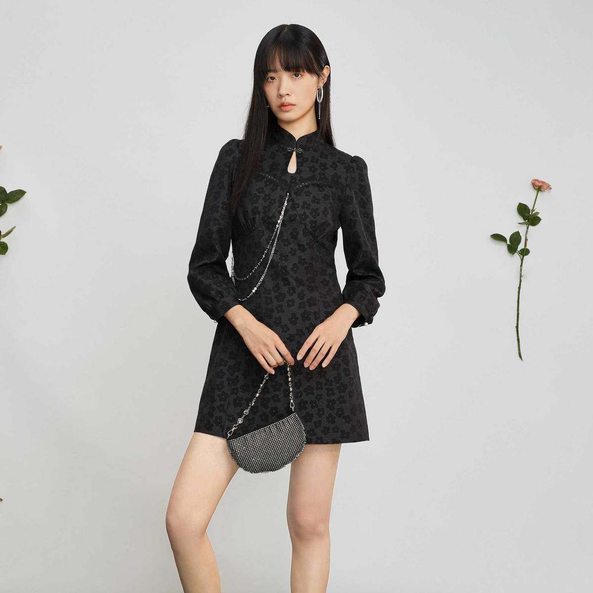 【商场同款】太平鸟2020秋冬连衣裙 太平鸟连衣裙