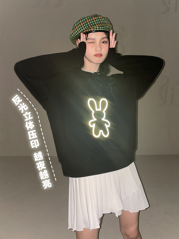 太平鸟彩虹兔子2022春季新款卫衣 太平鸟广仁卫衣/绒衫