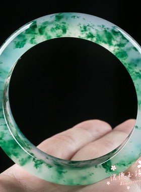 玉镯子女款珠宝玉冰种阳绿飘花