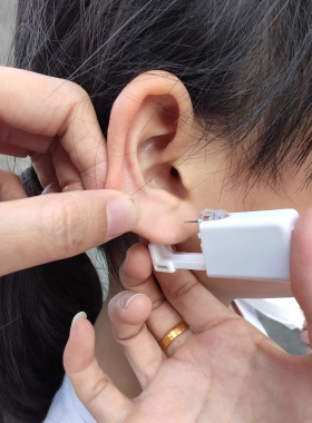 美特斯一次性灭菌打耳洞穿耳器成人打耳洞工具不锈钢耳钉学生耳枪