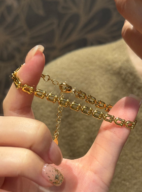 钛钢手链 复古轻奢百搭精致手链女气质小众设计高级感不褪色手饰