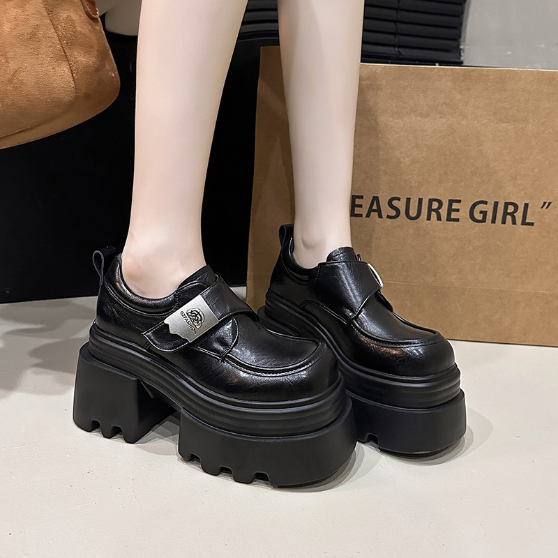 百搭小个子10cm增高2025春秋新款英伦风增高配裙子时尚厚底女短靴,淘宝优惠券,粉丝福利购,淘宝优惠卷