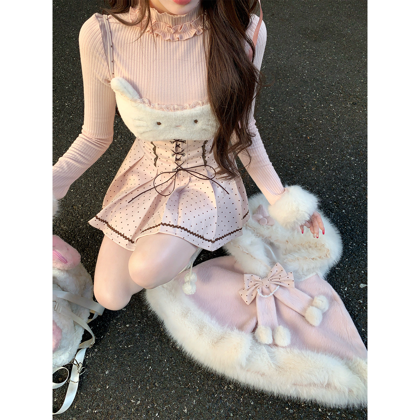 【瑞茜】奶糖K**T 冬季限定氛围时尚套装连衣裙斗篷 R7124-1V,淘宝优惠券,粉丝福利购,淘宝优惠卷