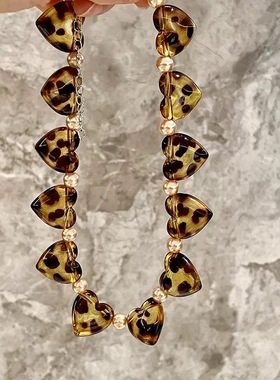 复古琉璃豹纹爱心串珠颈链高级感甜酷项链女锁骨链