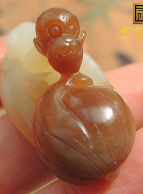 嗨翻天方言和田玉佩戴级新疆且末料温润细腻精雕猴子吊坠挂件O1