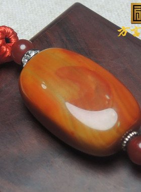 方言和田玉玛瑙印章吊坠送礼佳品