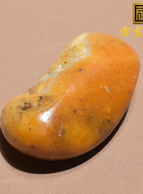 方言黄沁皮白玉钟馗吊坠