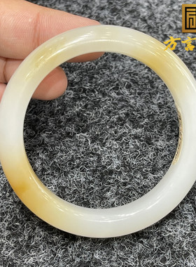 高品稀缺方言和田玉收藏级新疆且末糖白分明羊脂白内径53MM手镯S9