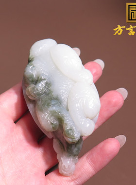 俄罗斯老料翠青白玉双色龙龟把件