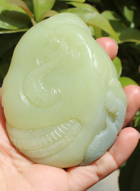 和田玉新疆细腻黄口带蓝双色把件