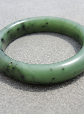 美滋滋方言和田玉老熟碧玉籽料留皮留毛孔油糯细腻55mm精美手镯S