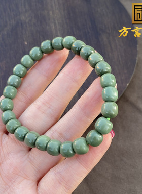 俄罗斯碧玉鸭蛋青8mm老型珠手串