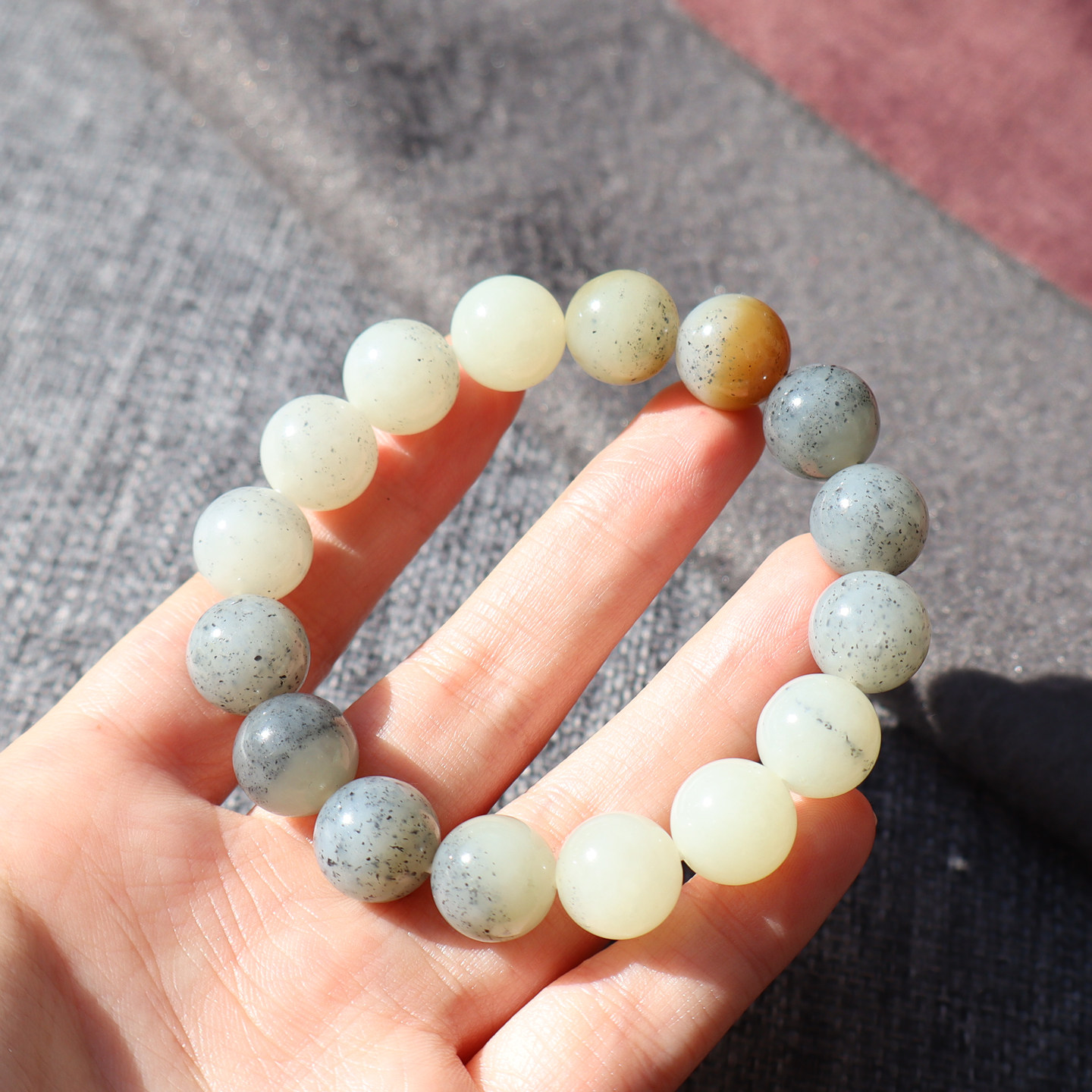 惊呆了方言品牌和田玉且末料糖白玉带散墨青花12mm圆珠手串手链A2,淘宝优惠券,粉丝福利购,淘宝优惠卷