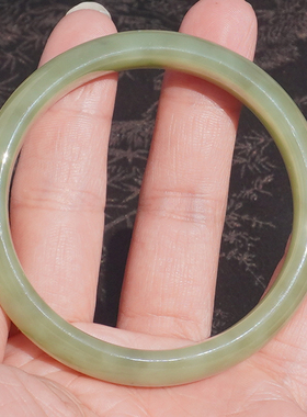 和田玉新疆油润细腻青黄口料手镯