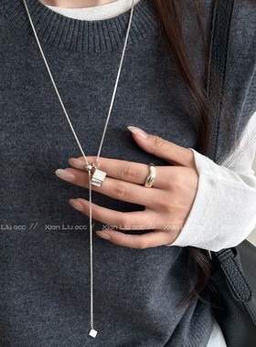 秋冬银色方糖吊坠可抽拉毛衣链