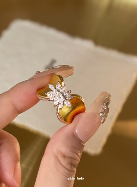 可叠戴设计师风格浮夸风戒指大颗巴洛克小众高级复古风锆石拉丝