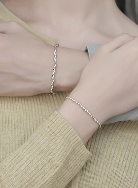 冰川情侣手链ins一对小众设计感简约手饰素链纪念礼物520送男女友