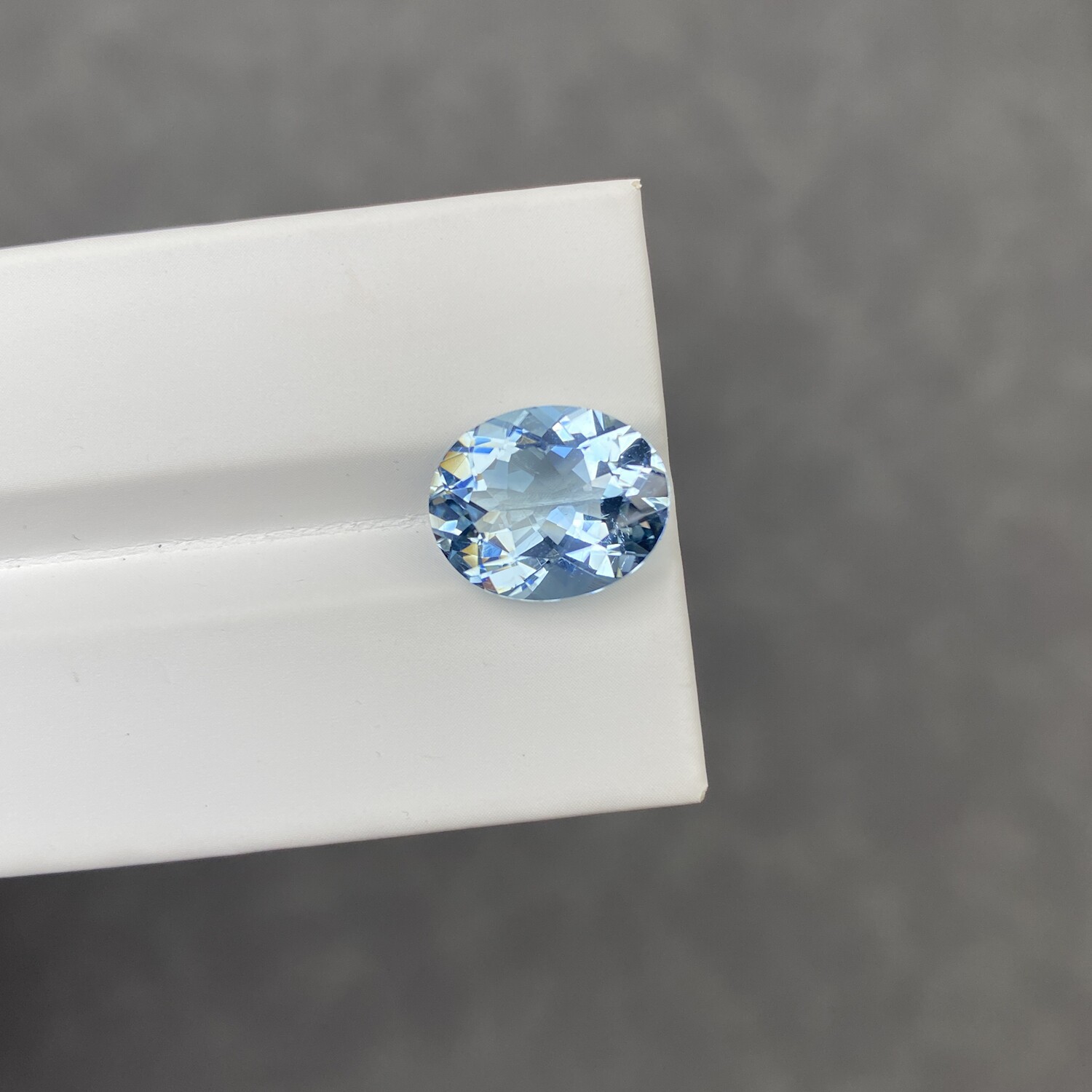 Large 5.54 carat natural Santa Mara aquamarine oval