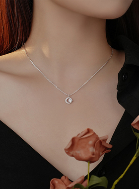 猫蛰S999足银月牙莫桑钻石项链