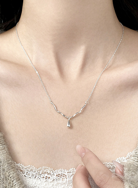 猫蛰S925纯银光面水滴波浪项链