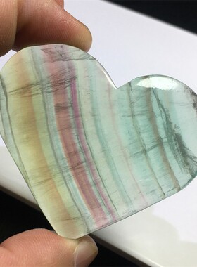 爱心情侣萤石把玩吊坠原矿马卡龙