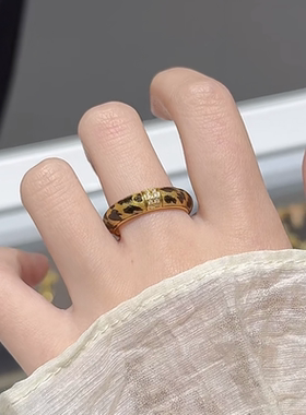 点钻超有个性豹纹黄金色戒指女