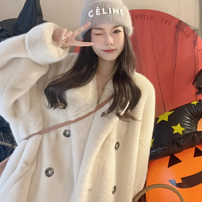 秋冬2025新款环保皮草长款皮毛一体仿水貂毛绒女加厚毛毛外套大衣 - 图2