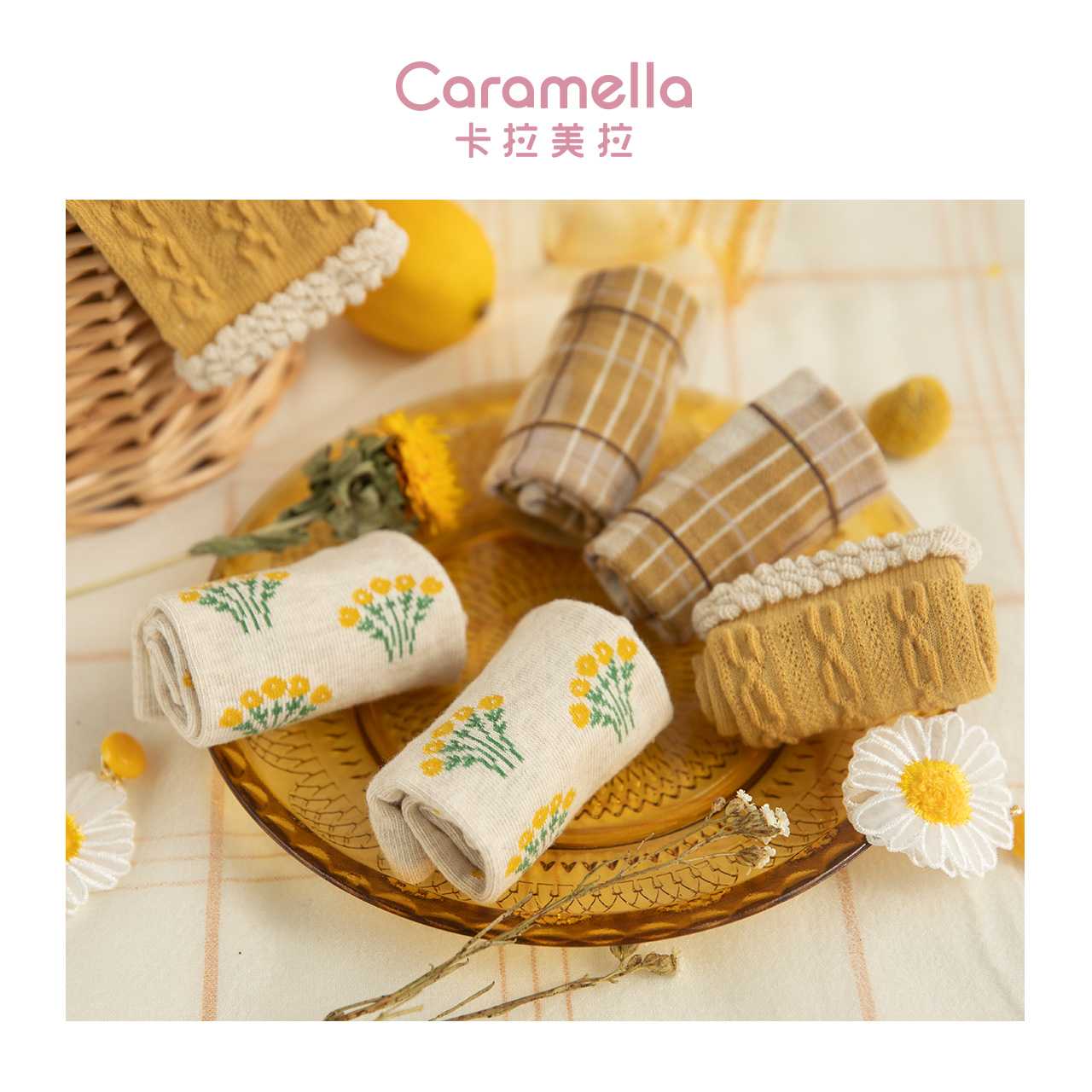 caramella服饰旗舰店caramella袜子女ins潮秋冬森系复古中长筒韩版花边格子百搭棉袜0
