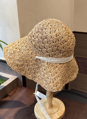拉菲草草编帽女夏季防晒遮阳大帽檐系带百搭显脸小度假帽子波浪边
