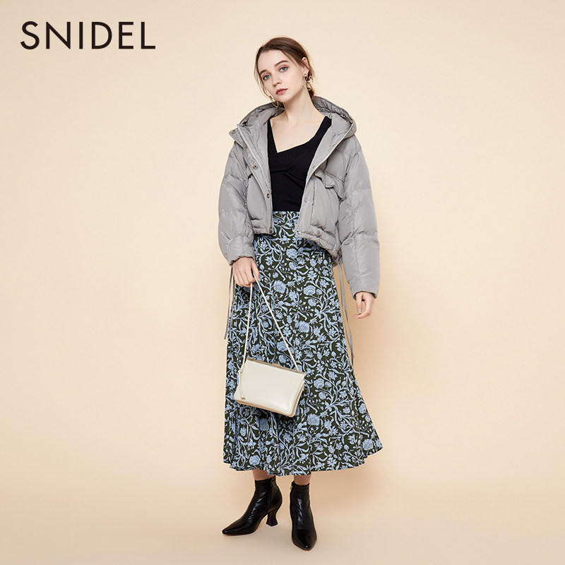 Snidel 女式短款面包羽绒服 ￥557.33 天猫￥1158
